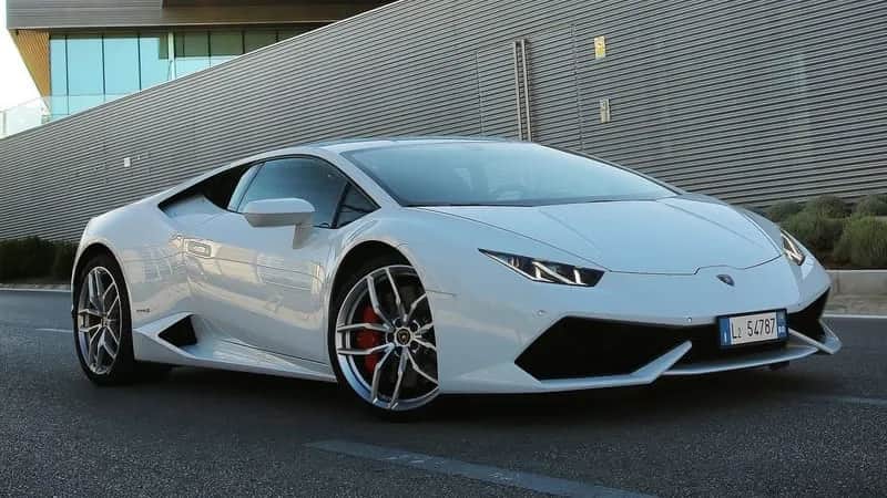 Ile pali Lamborghini Huracan? Zaskakujące dane o spalaniu!