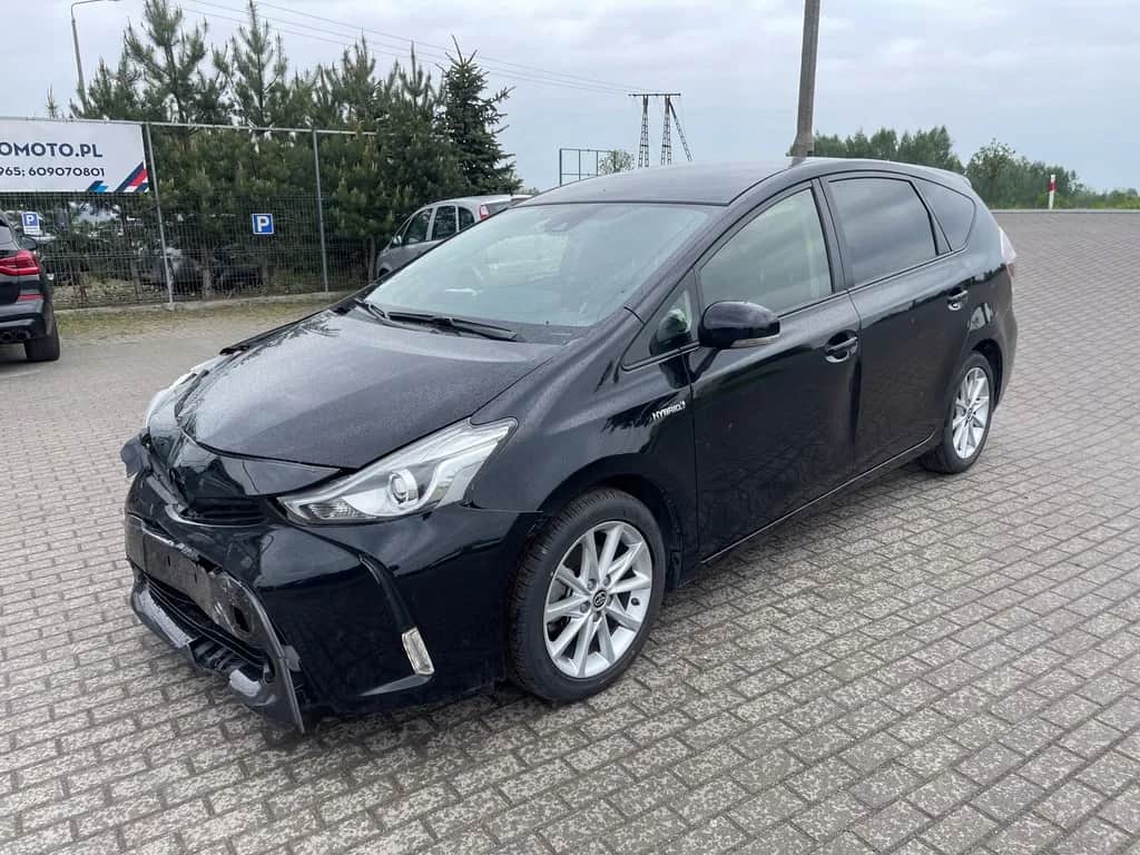Toyota Prius Plus ile osobowy - czy to idealny rodzinny minivan?