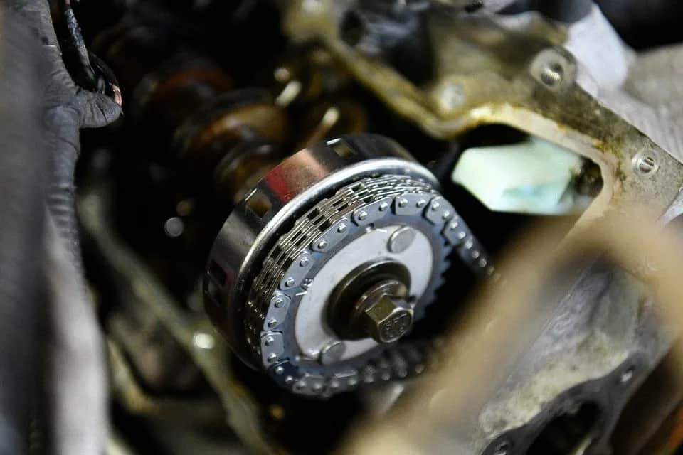 Wymiana rozrządu w Jeep Cherokee 3.2 - co ile kilometrów i jak uniknąć kosztów