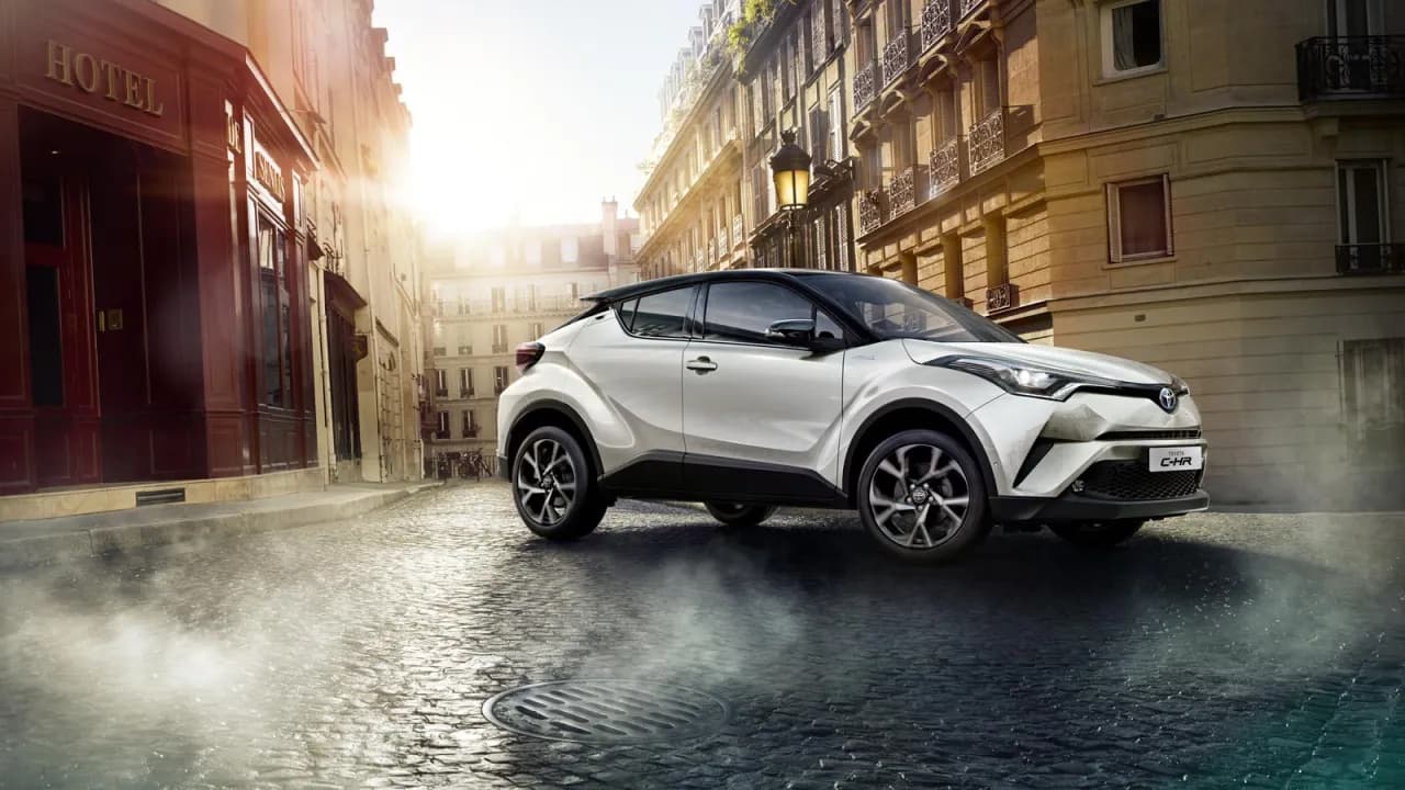 Ile pali Toyota C-HR hybrid? Zaskakujące fakty o spalaniu i efektywności