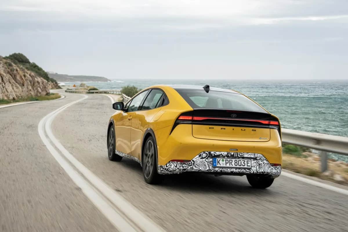 Ile kosztuje nowy Prius? Ceny i wyposażenie, które warto znać