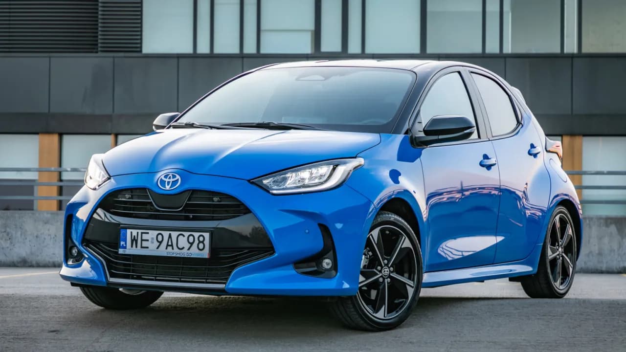 Ile kosztuje Toyota Yaris Hybrid? Sprawdź ceny i wersje w Polsce