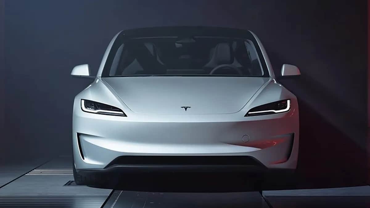Moc Tesla Model 3: Ile koni mają różne wersje i ich osiągi?