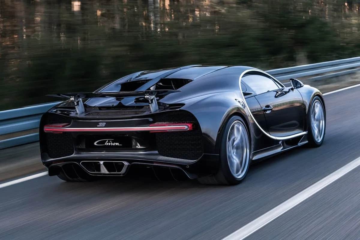 Bugatti Chiron ile pali – zaskakujące dane o zużyciu paliwa