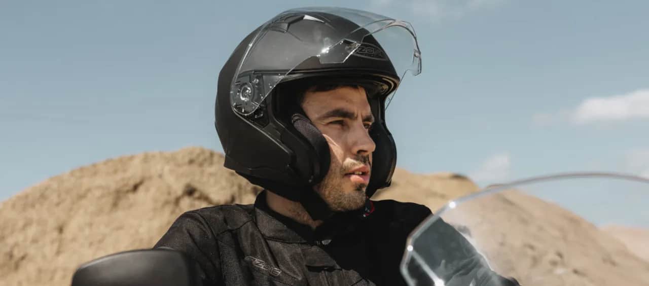 Jaki kask na motorower: wybierz bezpieczny i komfortowy model dla siebie