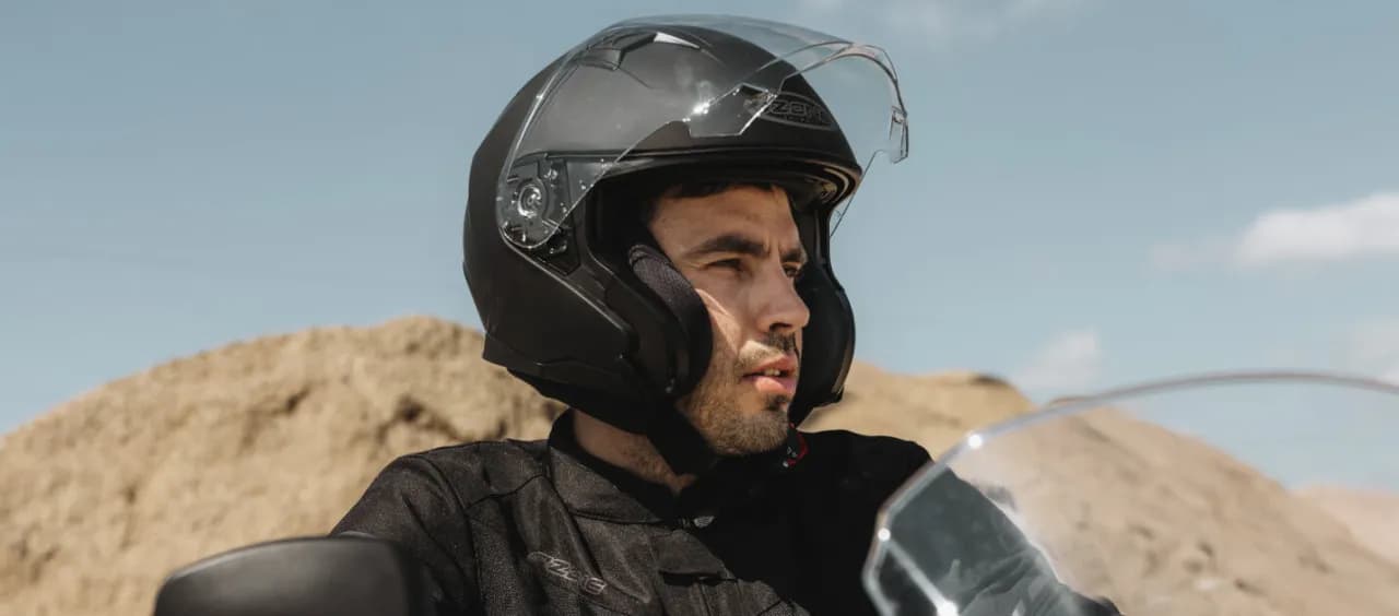 Jaki kask na motorower: wybierz bezpieczny i komfortowy model dla siebie